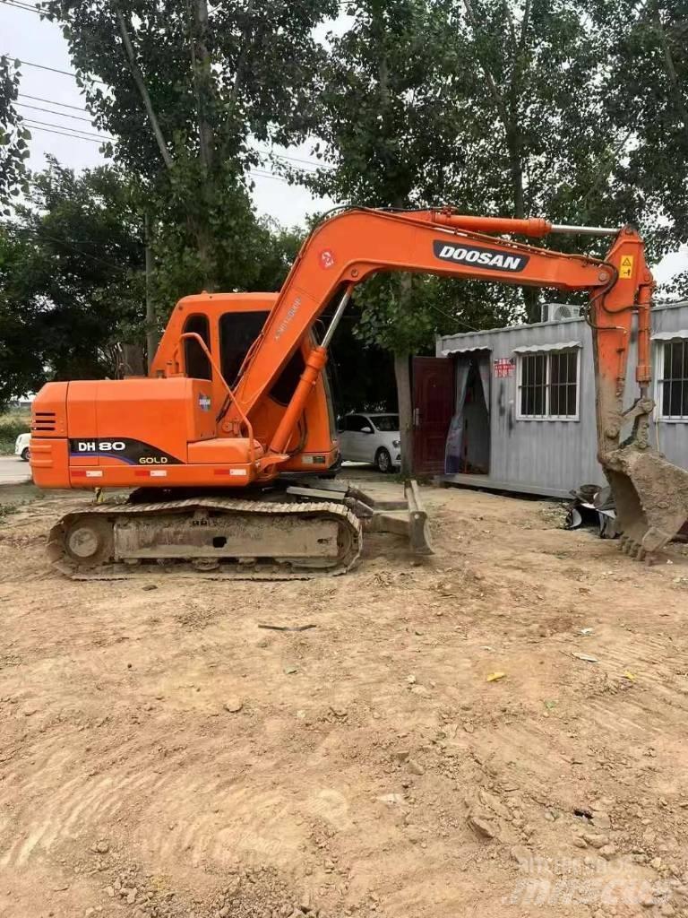Doosan DH 80 Paletli ekskavatörler