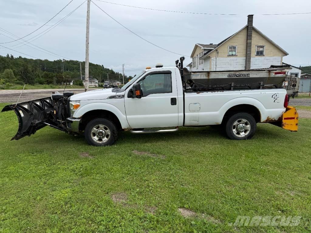 Ford F 350 Diger