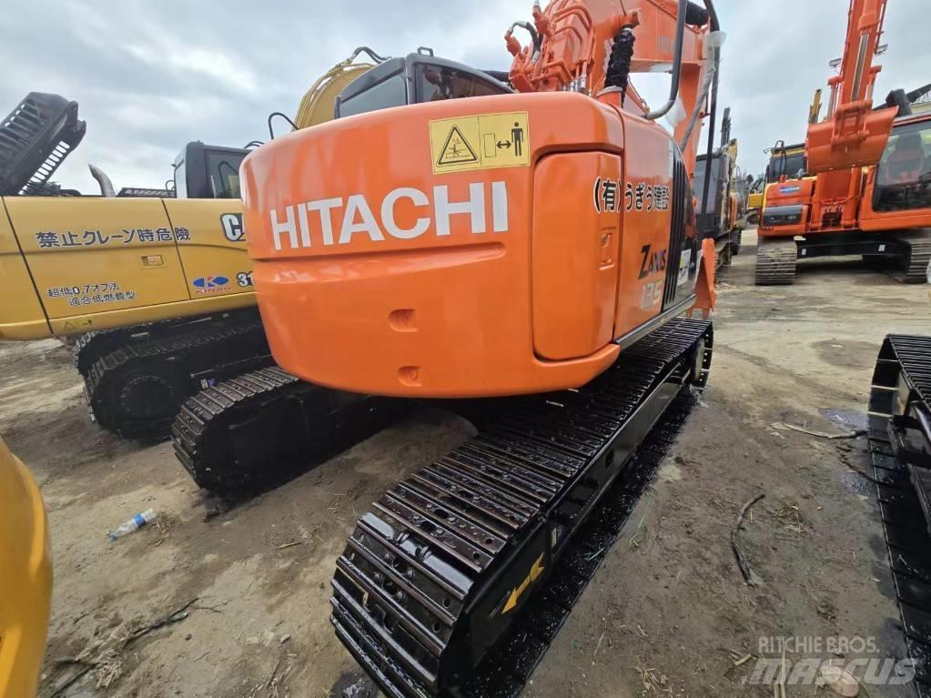 Hitachi ZX 135 US Paletli ekskavatörler
