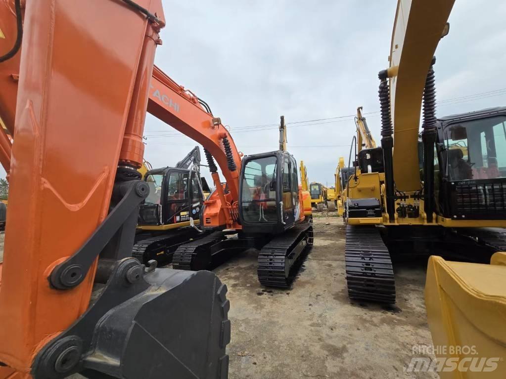 Hitachi ZX 135 US Paletli ekskavatörler