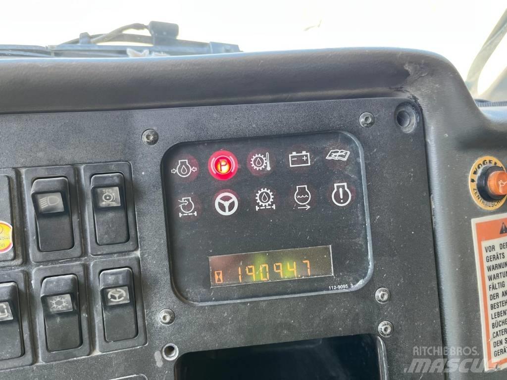 CAT 771D Yol disi kaya kamyonu