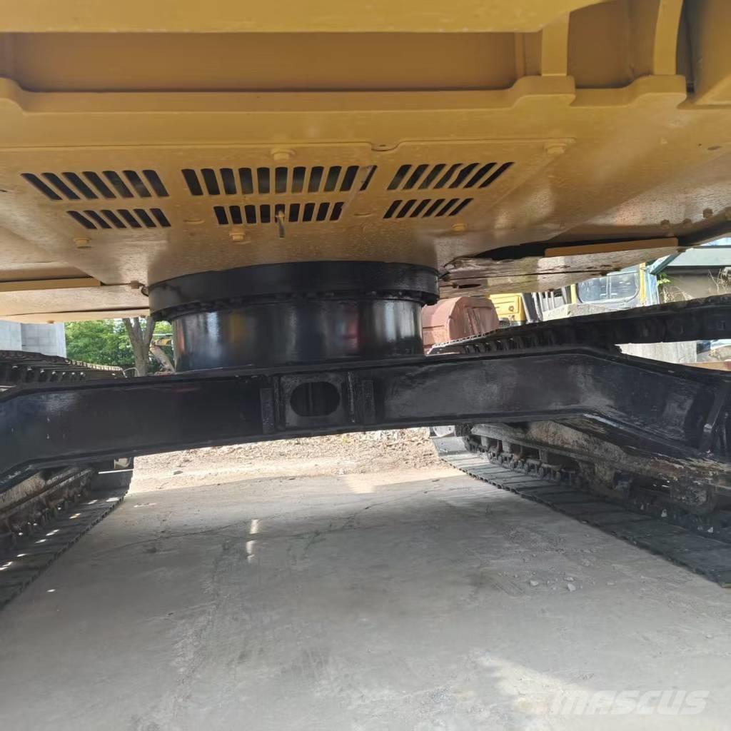 CAT 310 Paletli ekskavatörler