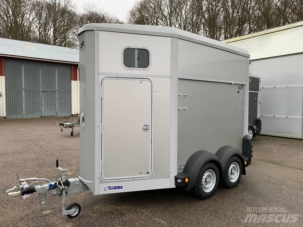 Ifor Williams HB403 Hayvan nakil römorklari
