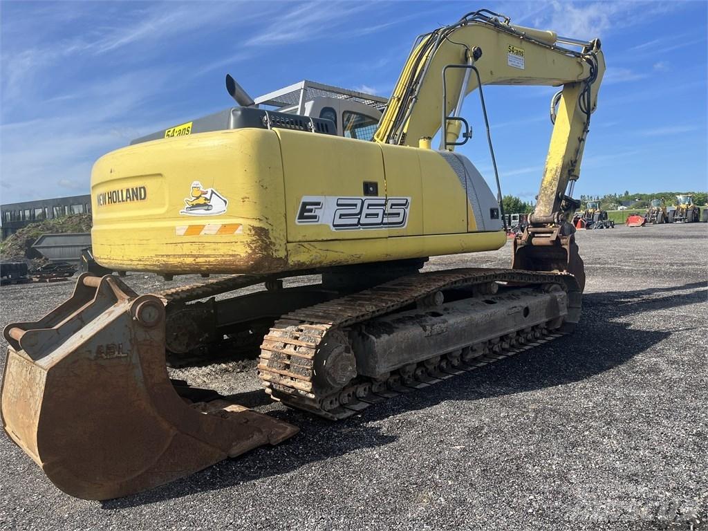 New Holland E 265 B Paletli ekskavatörler