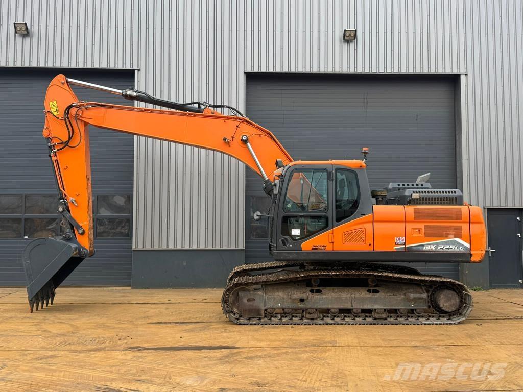 Doosan DX225LC-7 Özel ekskavatörler