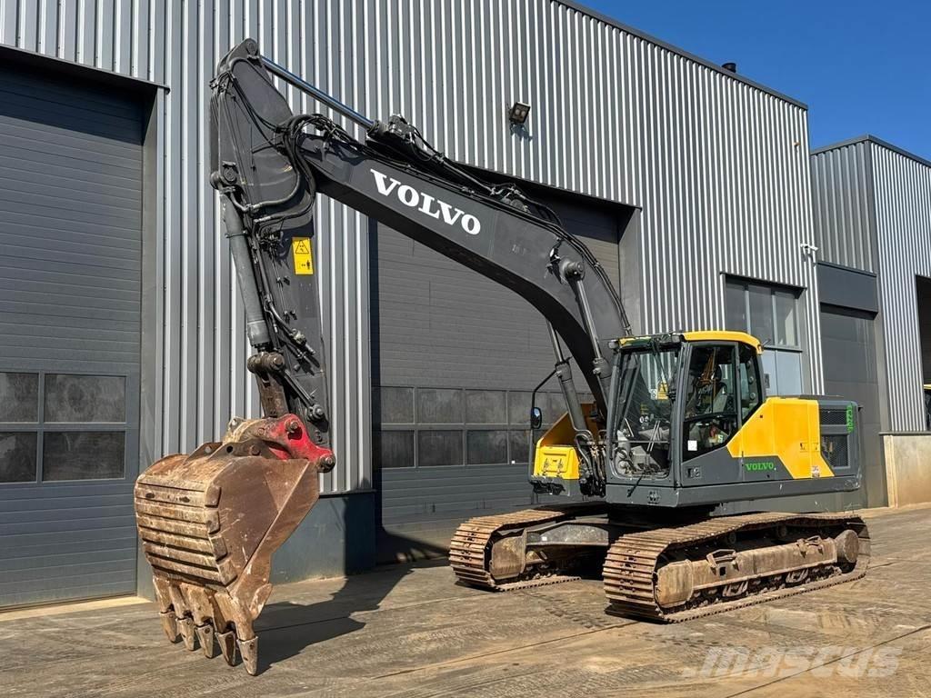 Volvo EC220EL Paletli ekskavatörler