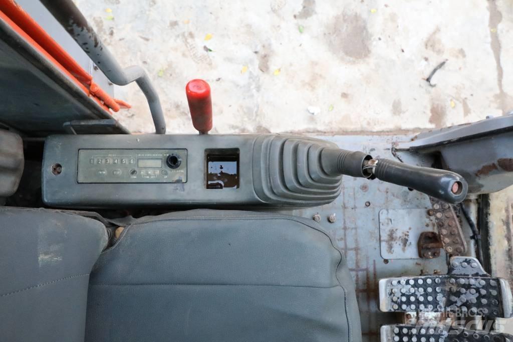 Hitachi ZX 200 LC-3 Paletli ekskavatörler