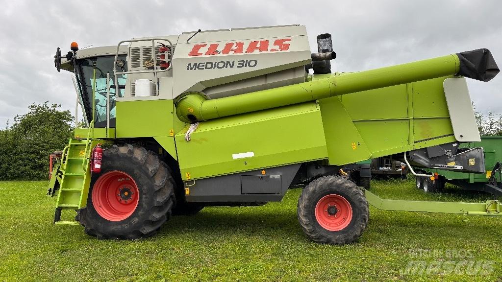 CLAAS Medion 310 Biçerdöverler