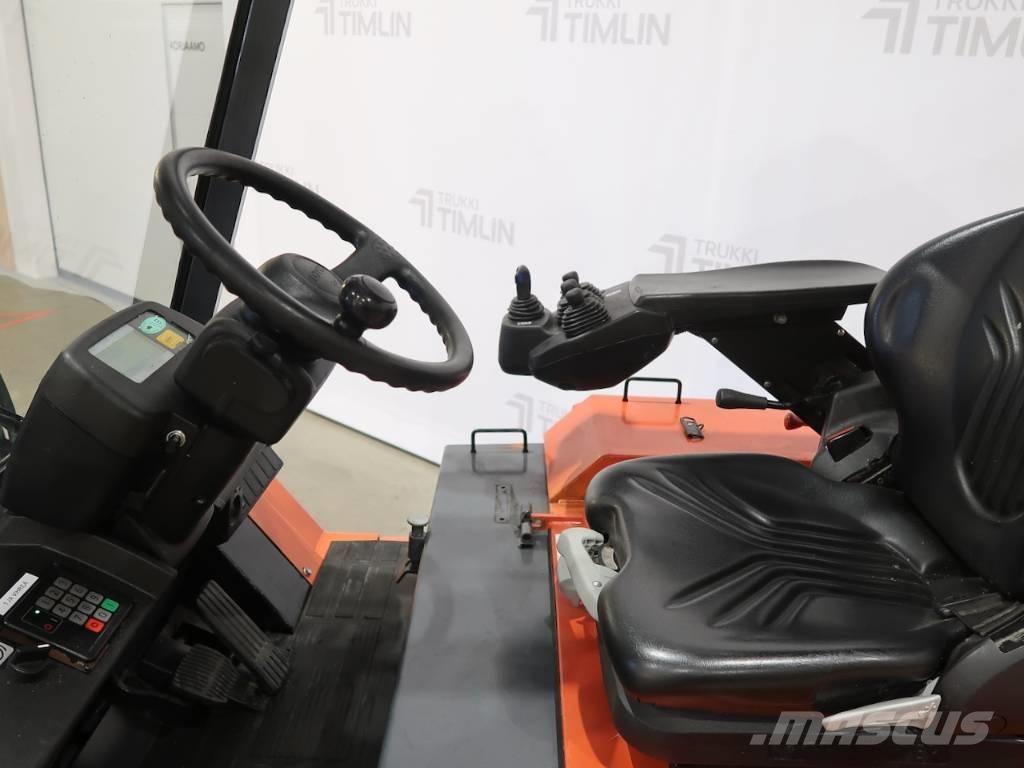 Toyota 7FBMF50 Elektrikli forkliftler