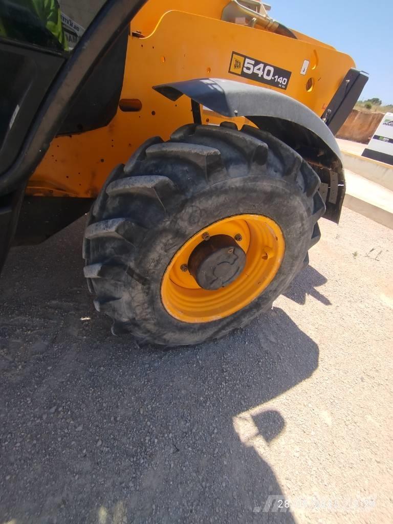 JCB 540-140 Teleskopik yükleyiciler