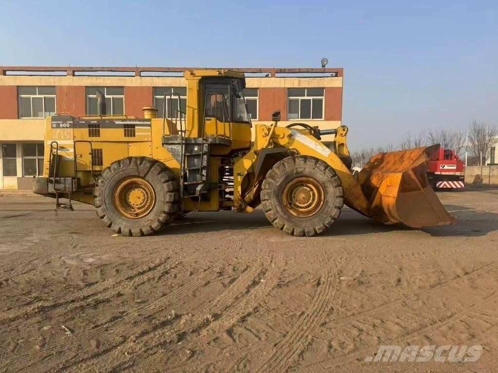 Komatsu WA 600-3 Tekerlekli yükleyiciler