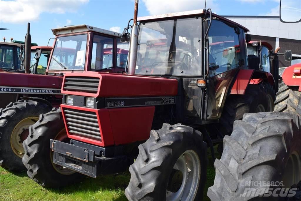 Case IH 844 XL Traktörler