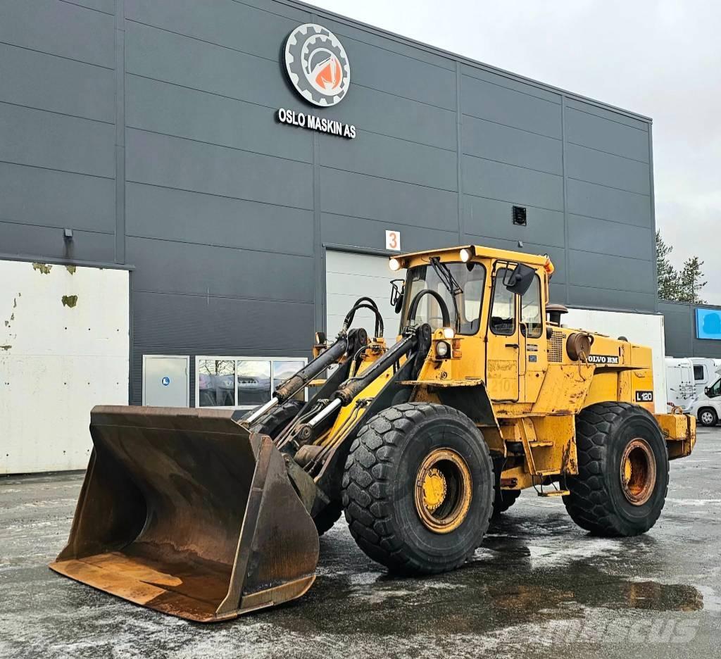 Volvo L 120 Tekerlekli yükleyiciler