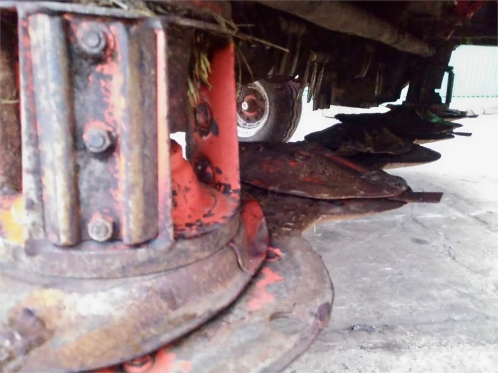 Kuhn FC 302 G Diskli çayir biçme makinasi