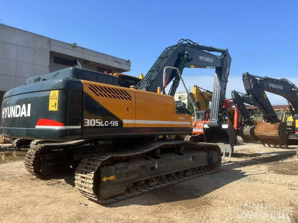 Hyundai Robex 305 LC Paletli ekskavatörler