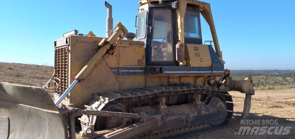 Komatsu D 85 E-21 Paletli dozerler
