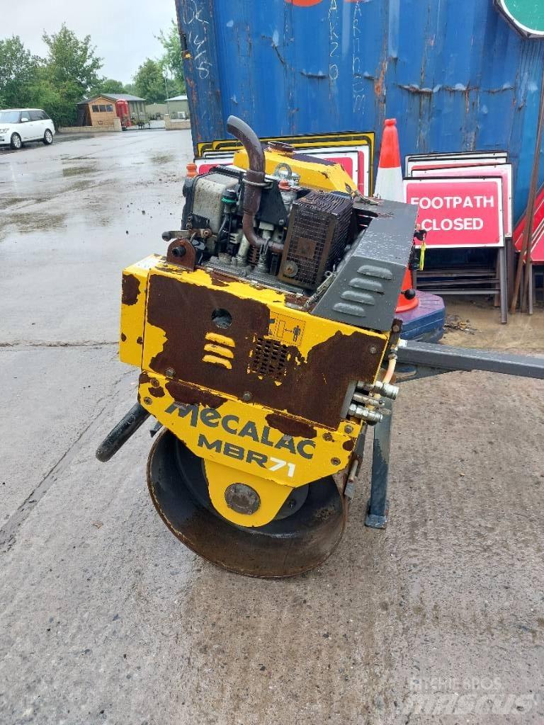 Mecalac MBR71 Tek tamburlu silindirler