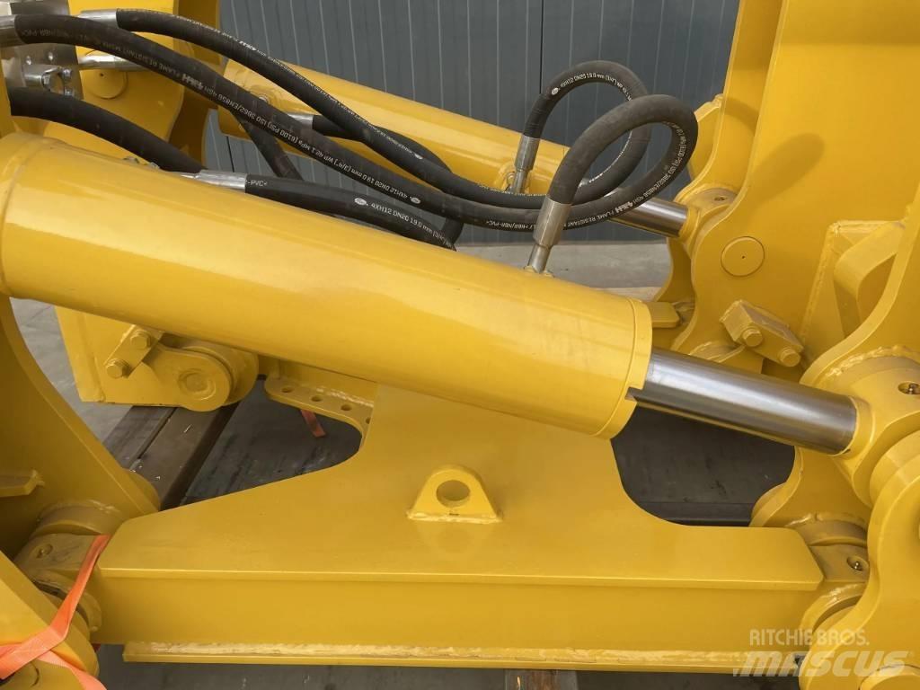 Komatsu D85 Kaziyici