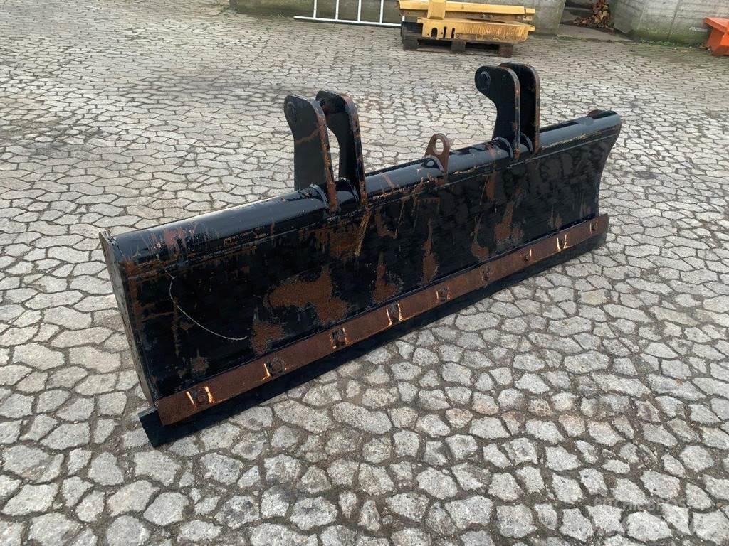 Terex  Greyder biçaklari