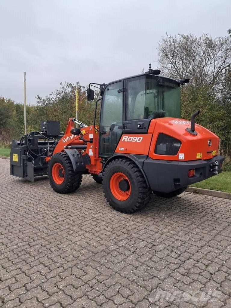 Kubota R 090 Tekerlekli yükleyiciler