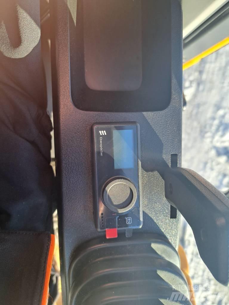 LiuGong 915 F CRD Paletli ekskavatörler