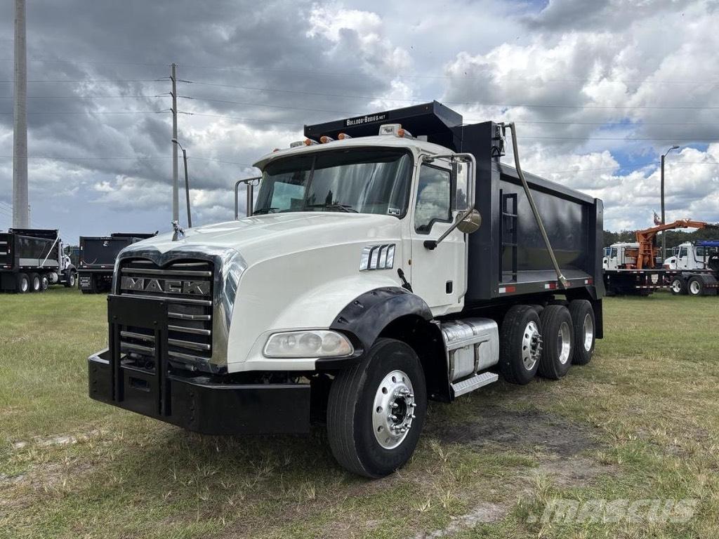 Mack GRANITE GU813 Damperli kamyonlar