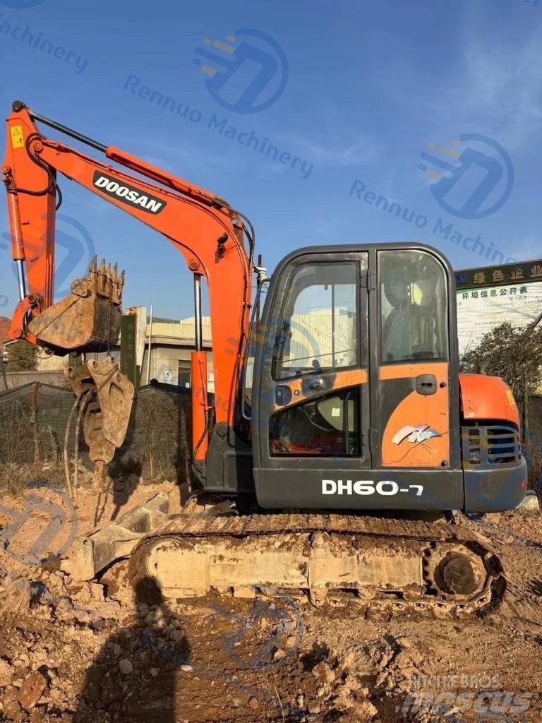Doosan DH 60 Paletli ekskavatörler