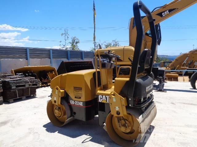 CAT CB224D Çift tamburlu silindirler