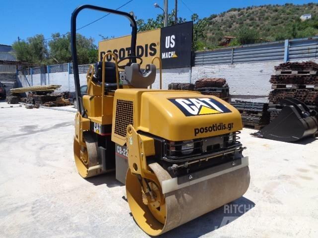 CAT CB224D Çift tamburlu silindirler