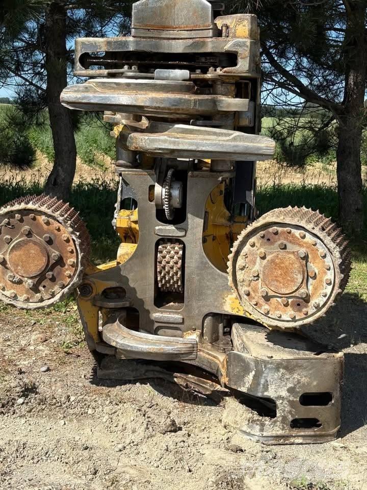 Tigercat TH575 Agaç kesme robotlari