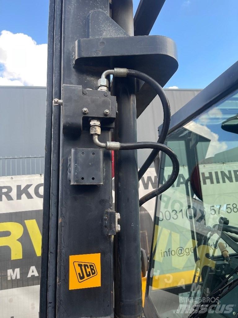 JCB 930 Arazi tipi forklift