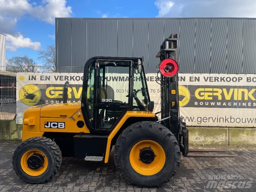 JCB 930 Arazi tipi forklift