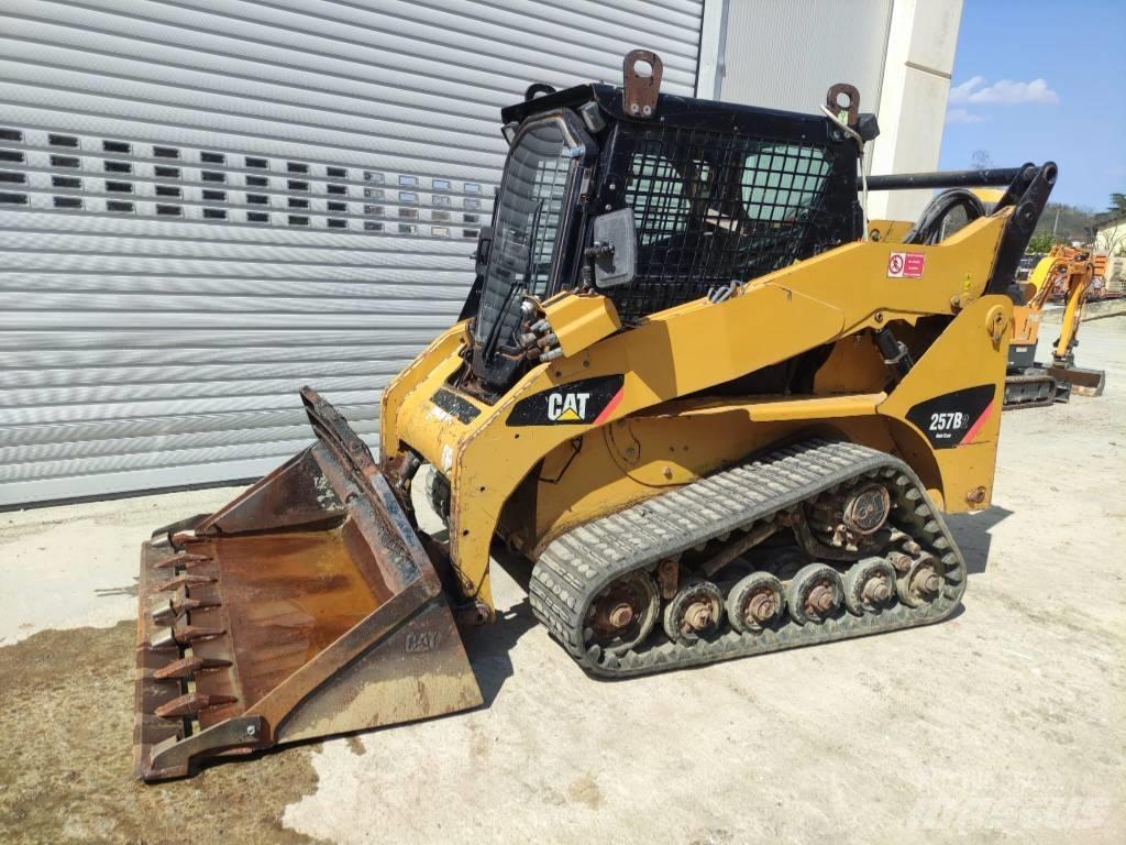 CAT 257 B 2 Paletli yükleyiciler