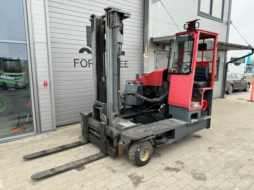 Combilift 4000 Sideloader - dört yönlü forkliftler