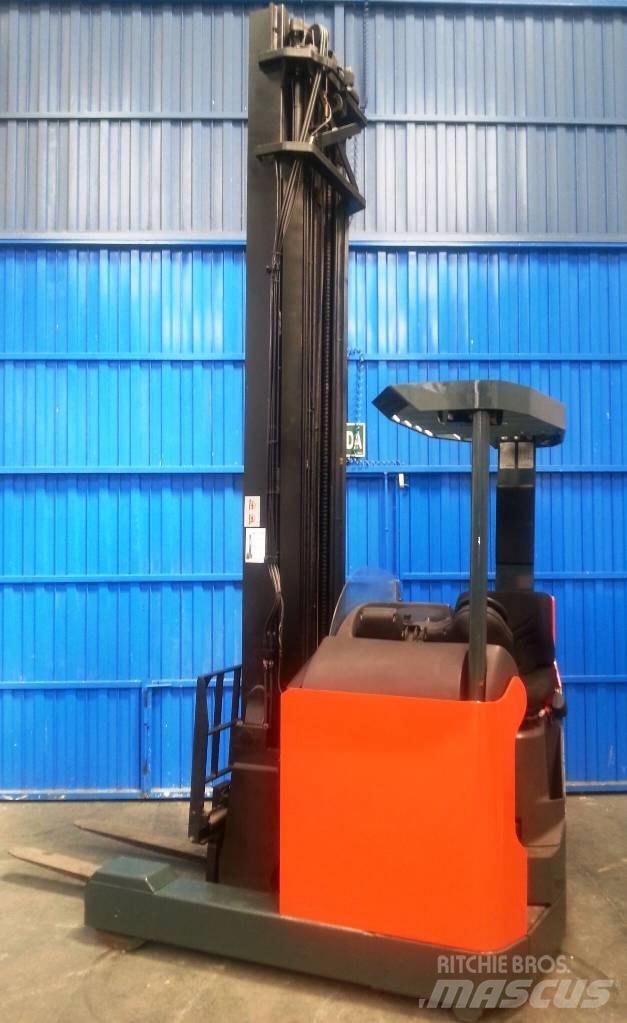 Toyota 7 FBRE 16 Reach truck - depo içi istif araçları