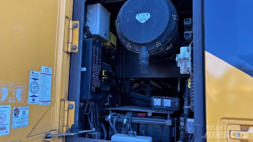 Volvo EC 350 EL Paletli ekskavatörler