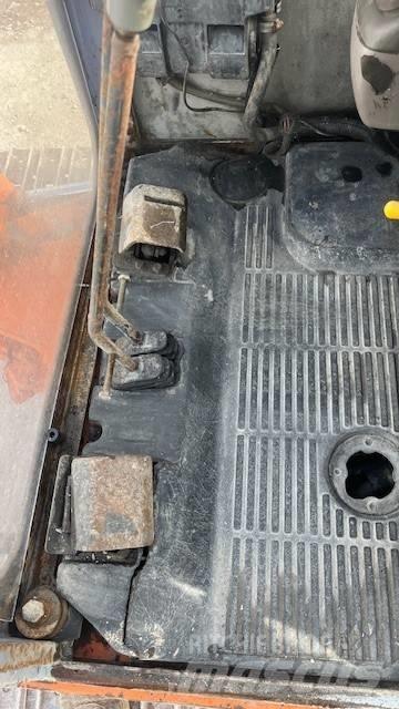 Hitachi EX 30 Mini ekskavatörler, 7 tona dek