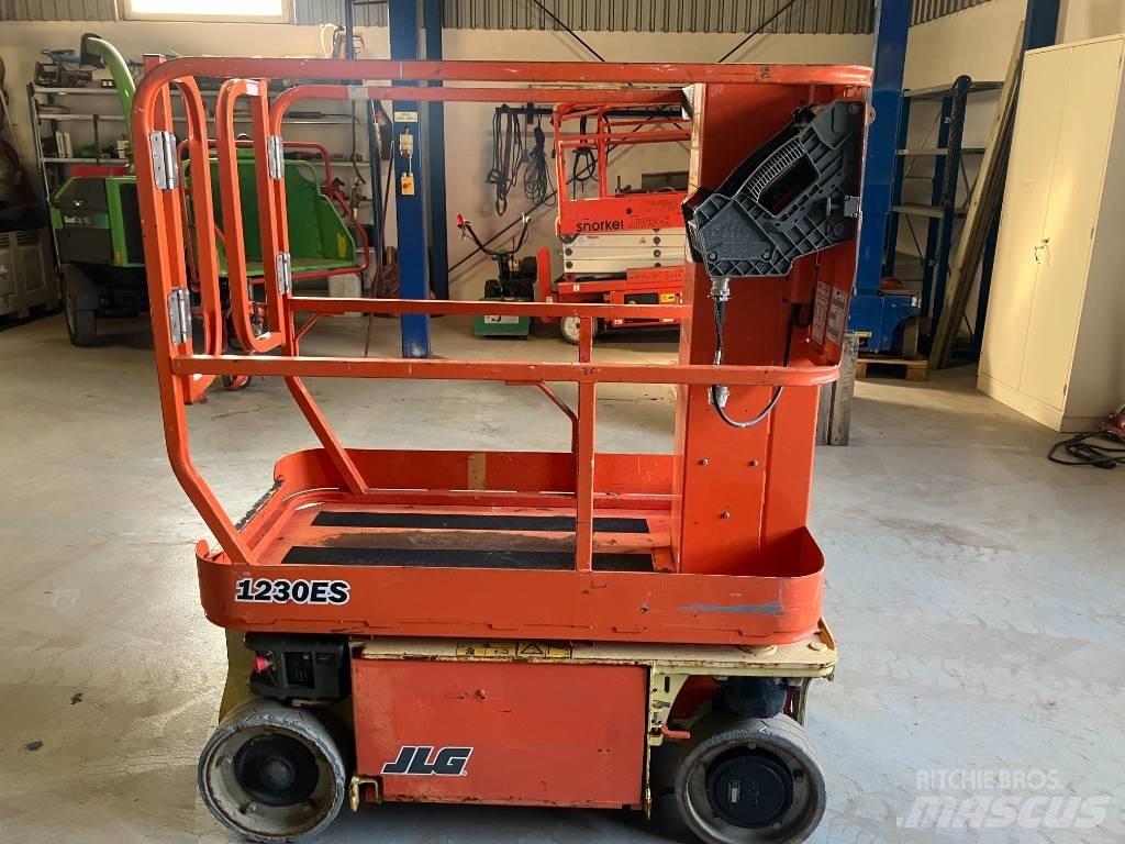 JLG 1230 ES Personel Platformları ve Cephe Asansörleri