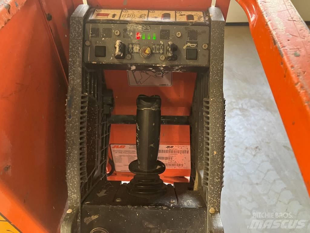 JLG 1230 ES Personel Platformları ve Cephe Asansörleri