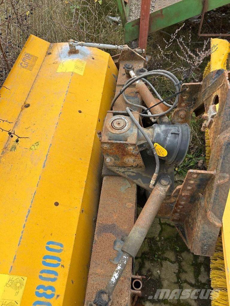 GMR FF2000 SPS Cadde süpürücüler