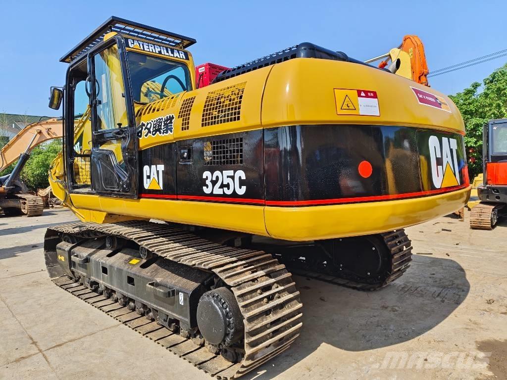 CAT 325 C Paletli ekskavatörler