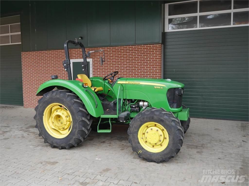 John Deere 5065E Traktörler