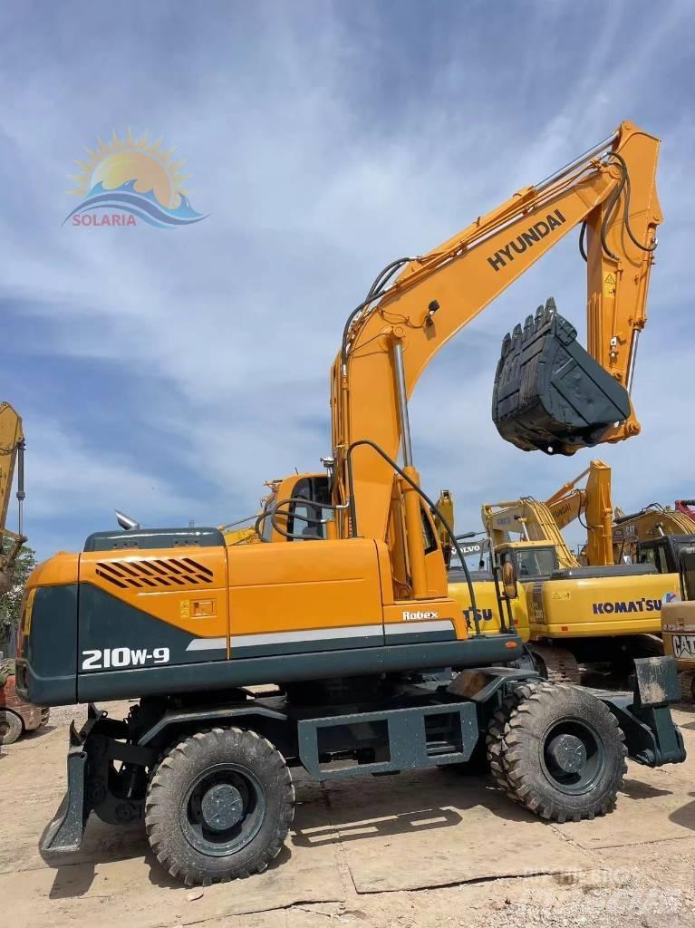 Hyundai R210W-9 Lastik tekerli ekskavatörler