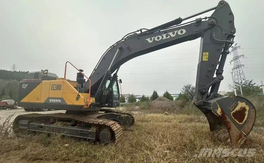 Volvo 380 Paletli ekskavatörler