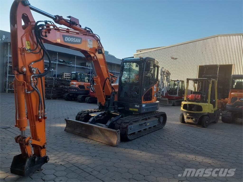 Doosan DX85R-3 Midi ekskavatörler 7 - 12 t