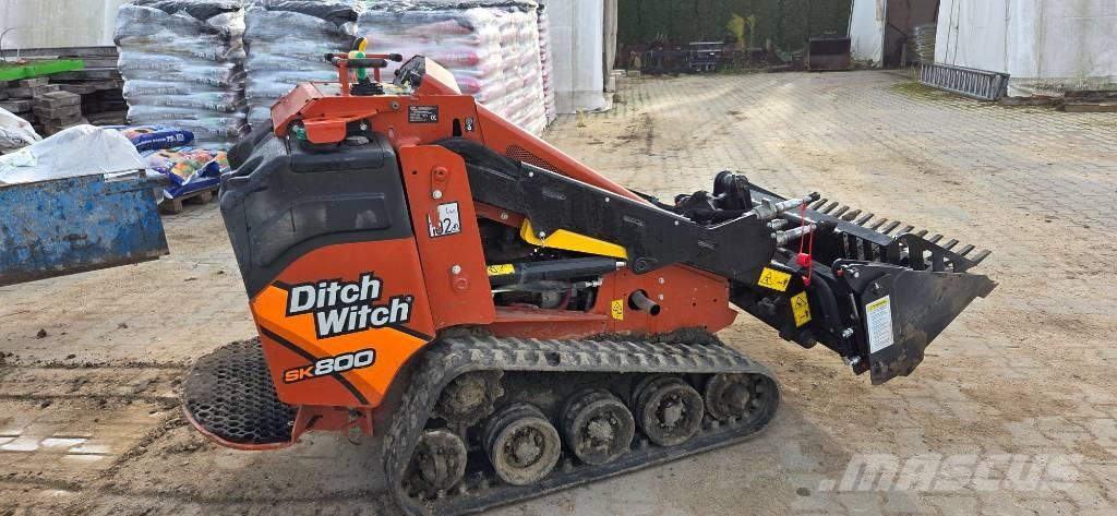 Ditch Witch SK 800 Mini yükleyiciler
