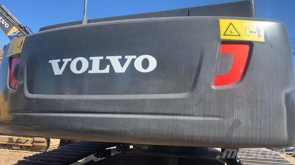 Volvo EC 300 D Paletli ekskavatörler