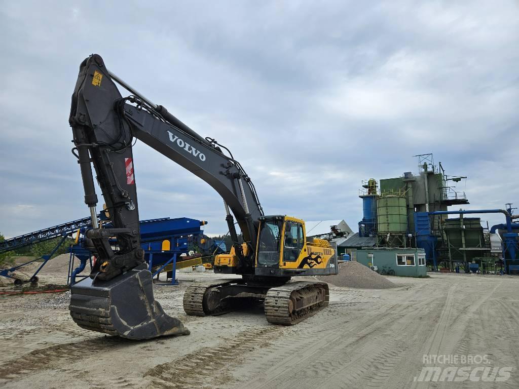 Volvo EC 460 B LC Paletli ekskavatörler