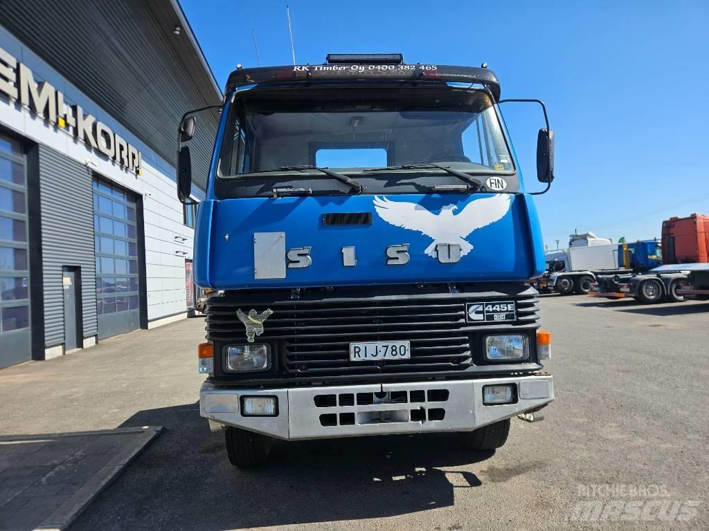 Sisu SM 320 Orman makinesi taşıma kamyonları