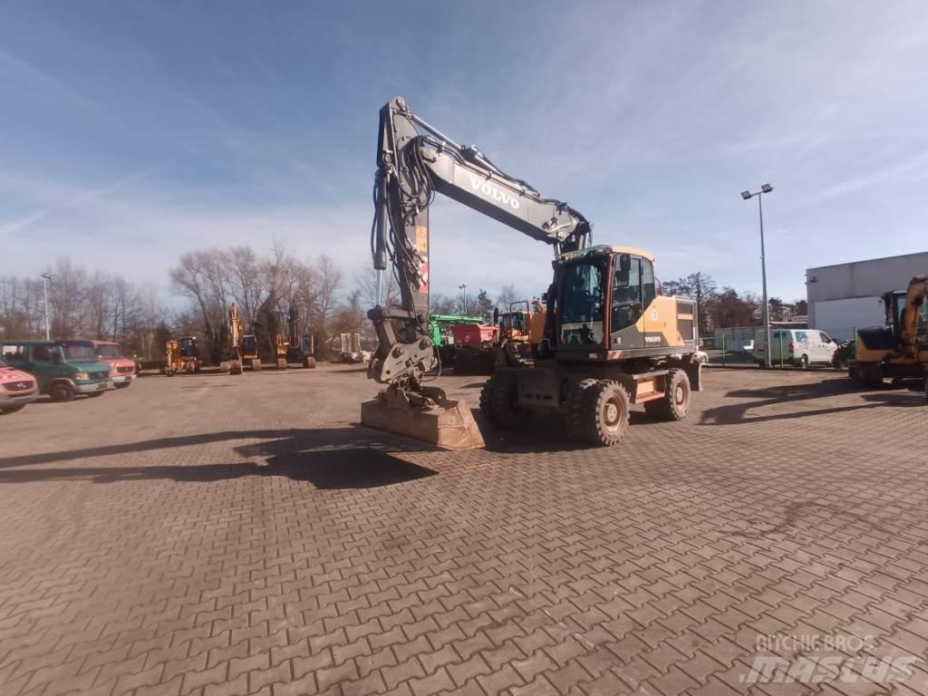 Volvo EW 180 E Lastik tekerli ekskavatörler